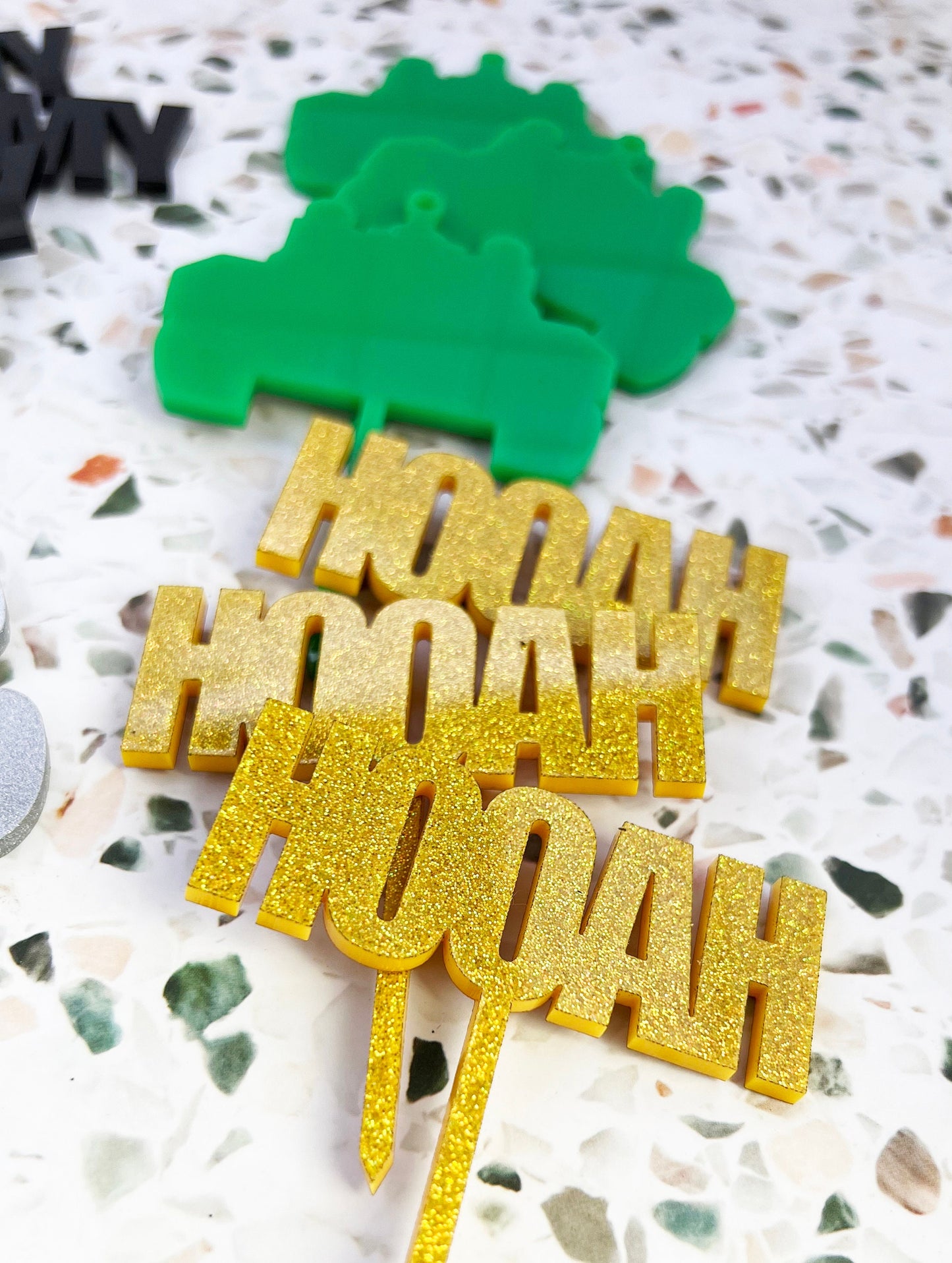 Army Cupcake Toppers, Army Cake Topper, Army Party Decorations, Army Going Away Party, Army Party Supplies, Army Birthday Party, Army Mom