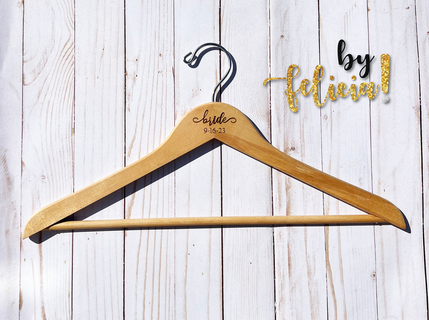 Bride hanger with date, Bride hanger for wedding dress, Custom bride hanger, Bride hanger personalized, Bridesmaid hangers, Bridal shower Active