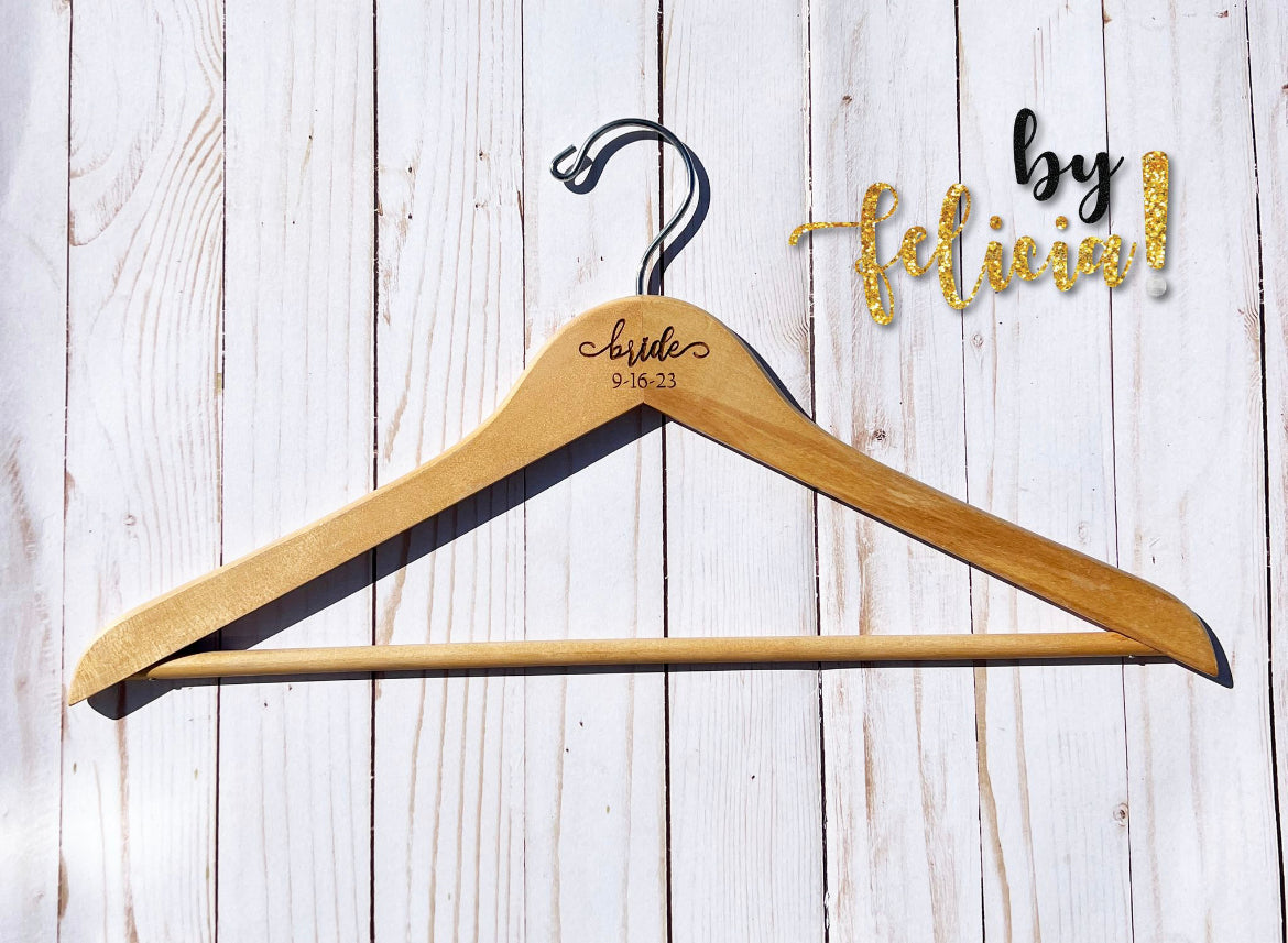 Bride hanger with date, Bride hanger for wedding dress, Custom bride hanger, Bride hanger personalized, Bridesmaid hangers, Bridal shower Active