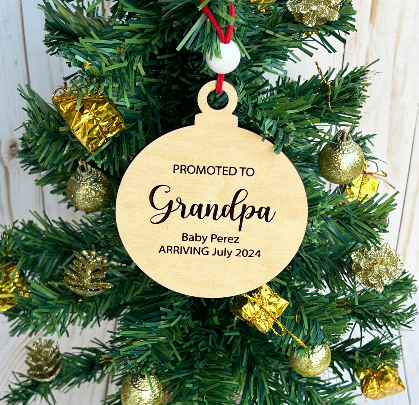 Personalized Pregnancy Announcement Christmas Ornament: Promoted to Grandma