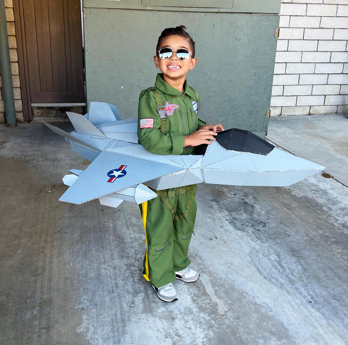 Top Gun Costume, Air Force Costume, Jet Fighter pilot, Cardboard costume patterns, Cardboard costume template, Kids fighter jet party supply